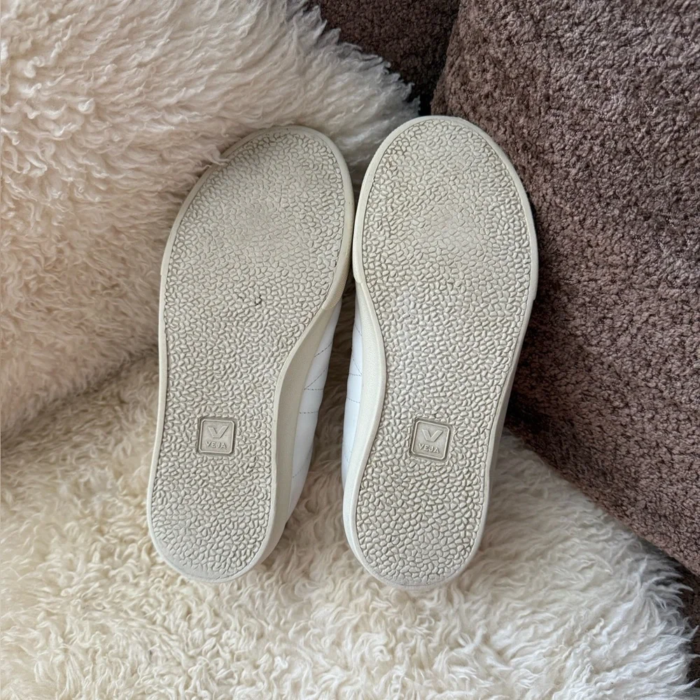 Veja Esplar Leather Sneakers